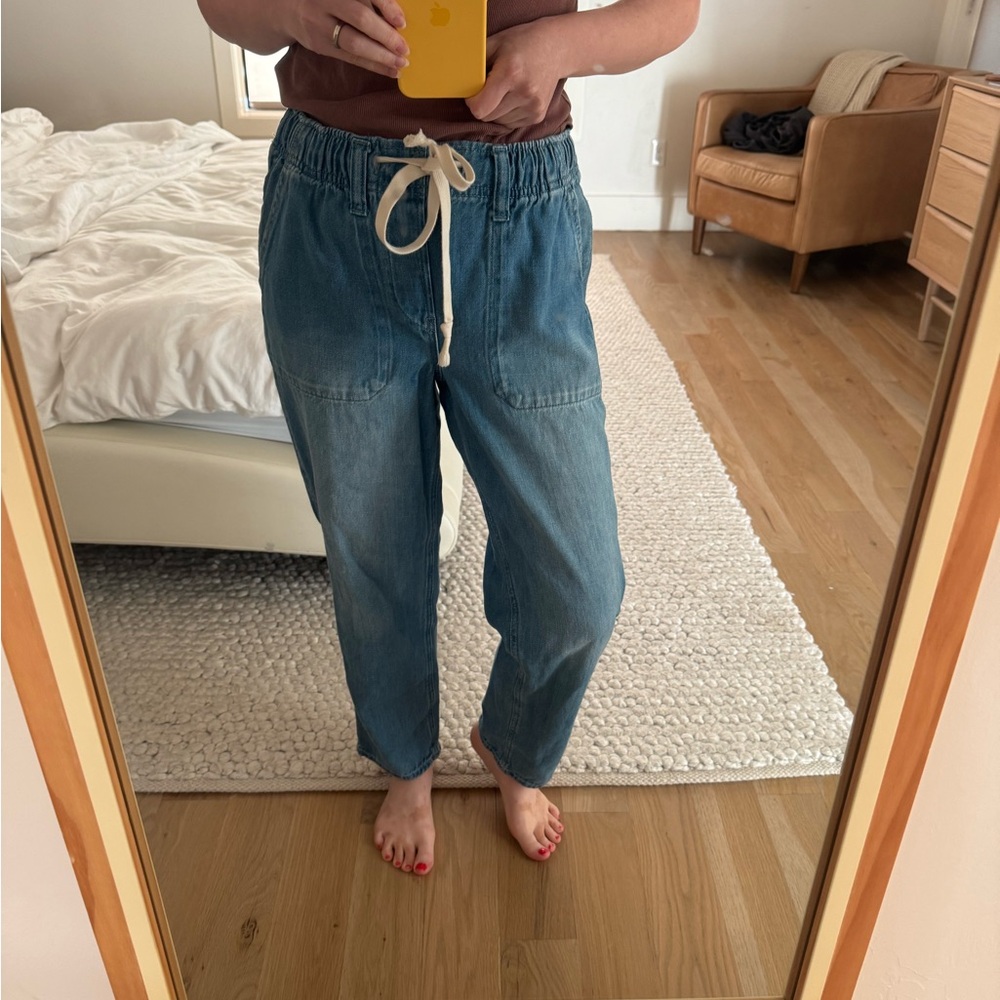 GAP Women's Blue Jeans with White Drawstring